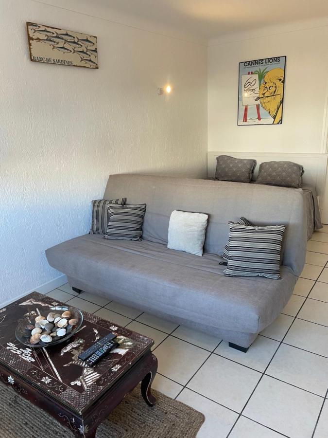 Grand Studio 7 Minutes De La Plage Et Climatise Sur Juan Les Pins Antibes Exterior photo